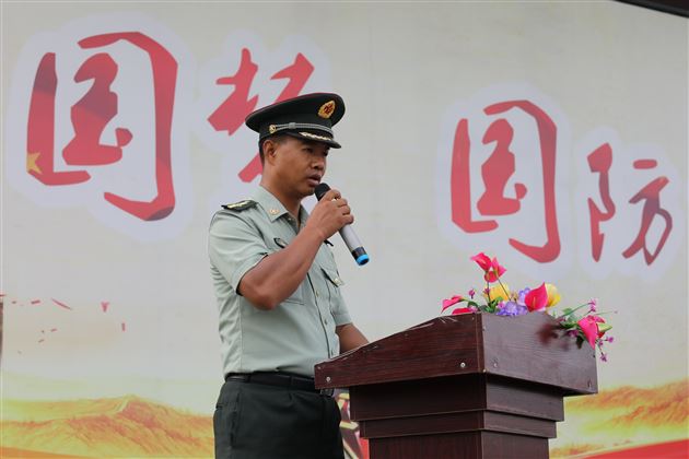 雄鹰欲展翅 青春正当时——棠外高2019级举行新生军训结营仪式暨军训汇报演出