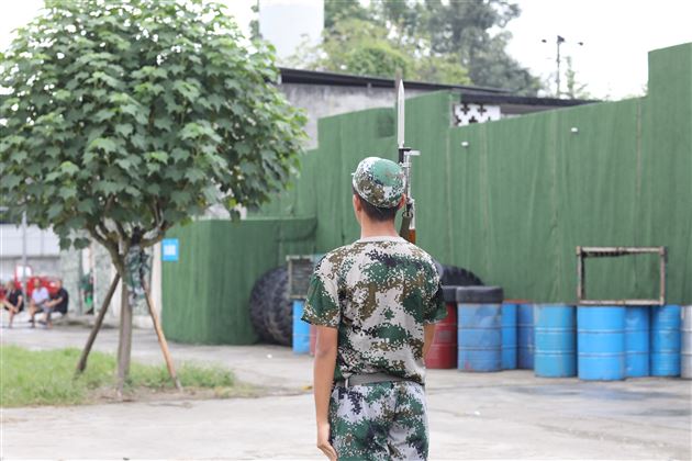 雄鹰欲展翅 青春正当时——棠外高2019级举行新生军训结营仪式暨军训汇报演出