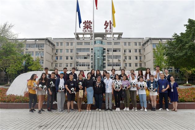 我校成功接待哈萨克斯坦努尔苏丹市中学师生来川访问代表团一行