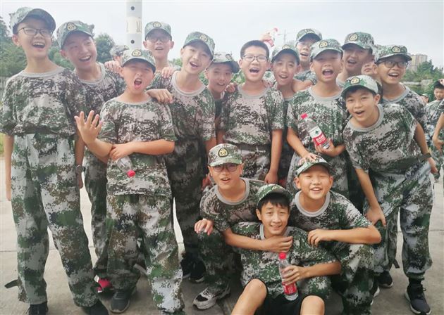 棠外博骏展雄姿 虎贲云集似雄狮——棠外初一迷彩少年成长记