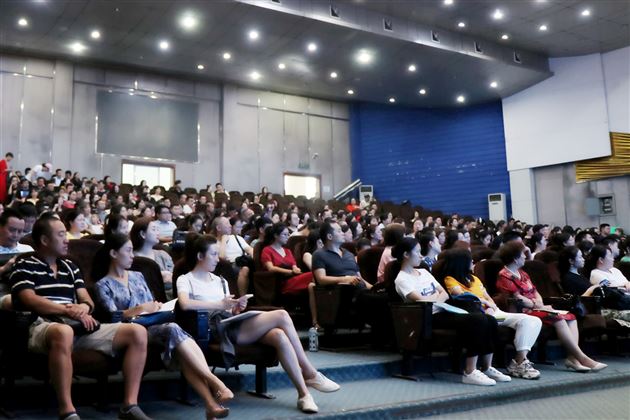 家园携手促成长——棠外实验幼儿园召开2019年秋期新生家长会