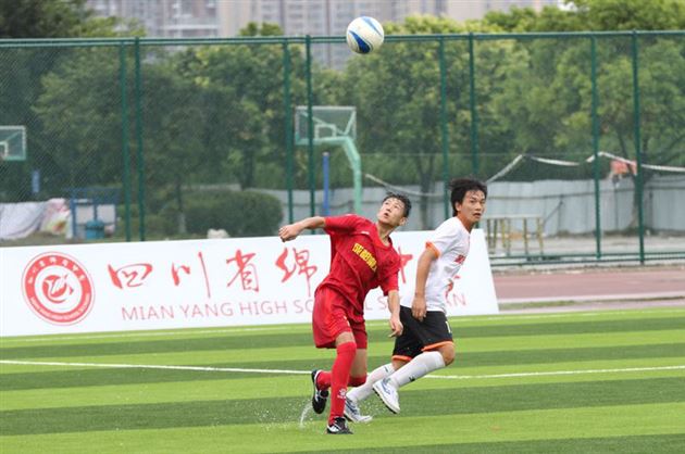 我校初中男足成功卫冕四川省中学生足球比赛冠军