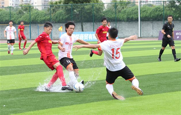 我校初中男足成功卫冕四川省中学生足球比赛冠军