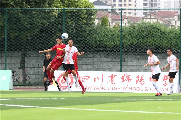 我校初中男足成功卫冕四川省中学生足球比赛冠军