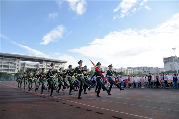 一生教师终不悔 最美教育闪光辉——棠外隆重举行2019—2020学年度教师节庆祝表彰大会