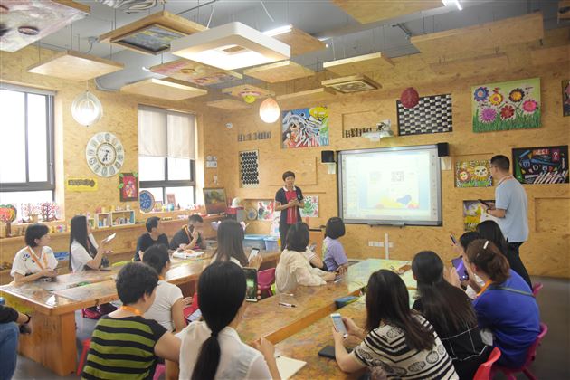 从心沟通，携手促成长——记实验幼儿园婴小班家长会