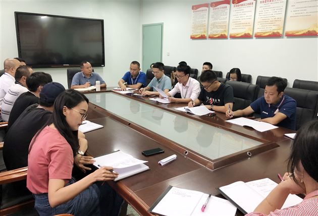 心得共交流 专业同发展——我校高中“李治君名师工作坊”开展研修活动