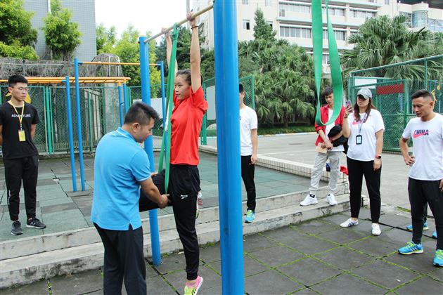 备战体育新中考 世冠教练来指导——我校举行新中考背景下体育各项目的小、初、高教学与衔接教师培训活动