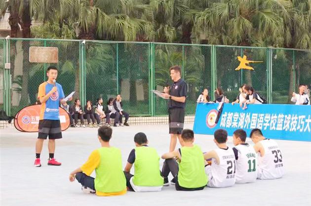 强强联手，提升校园篮球文化品位——我校初中部体育组进行FIBA3X3校园篮球规则培训及战术演练活动