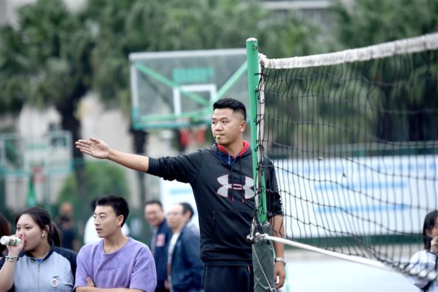 共赴健康之约——记我校第十六届教职工秋季运动会