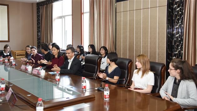 友好交往 开创未来——成都棠湖外国语学校接待法国ASSOMPTION中学师生代表团来访系列报道（一）