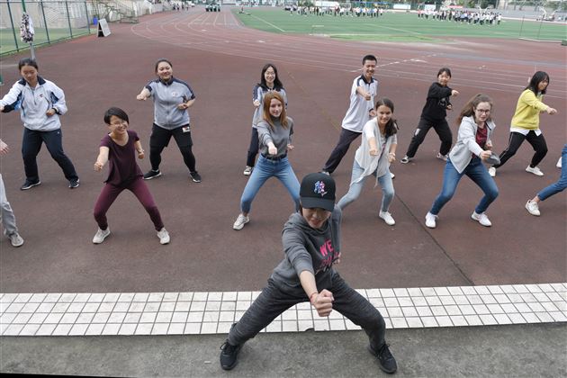 友好交往 开创未来——成都棠湖外国语学校接待法国ASSOMPTION中学师生代表团来访系列报道（一）