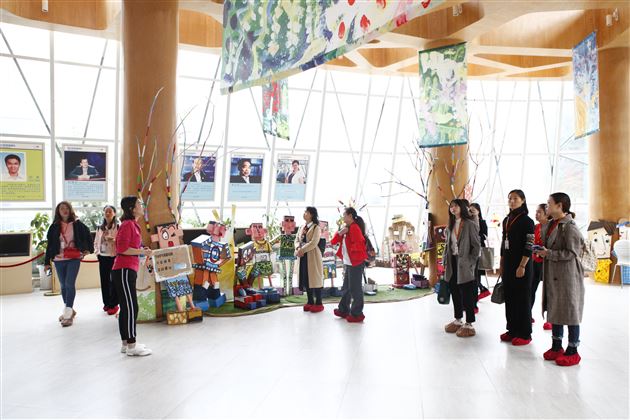 分享交流 共促成长——夹江县名师工作室教师团来园参观交流