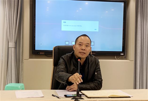 语文路漫漫其修远，吾与同行人共求索——高中语文教研组召开教研专题会议