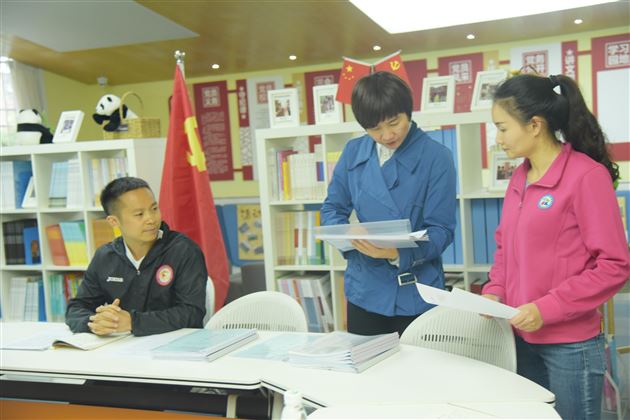 聚焦问题 解决问题——记棠外实验幼儿园区级课题开题报告会