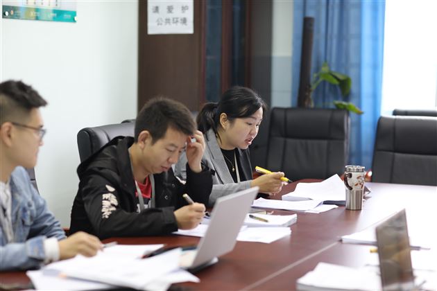 以教育科研促进教师成长——记“王济名师工作坊”第七次会议