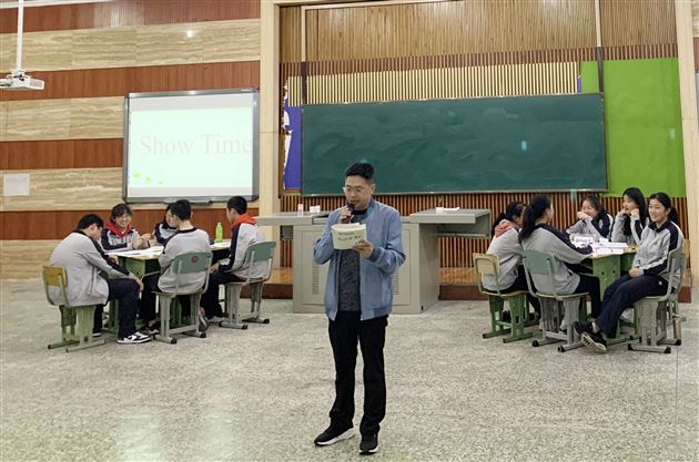 兴趣引领 夯实基础——高2018级举行单词竞赛活动