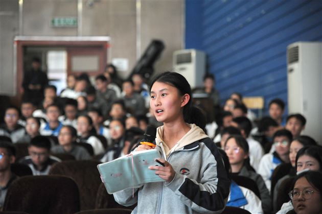 博与雅 思与辨——北京大学哲学教授程乐松于“棠外修身大讲堂”开讲