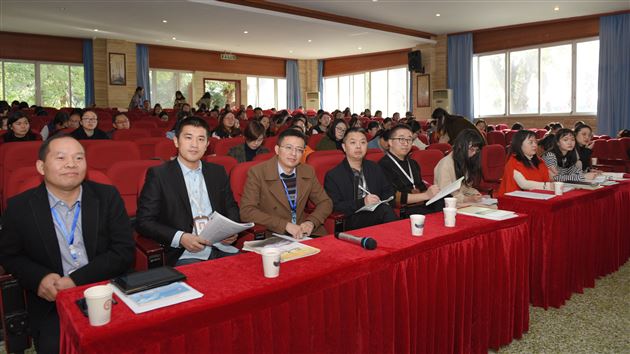 探索之姿，实践之路——“高中语文国家课程校本化的实践研究”现场结题会暨课题结题培训会在我校举行