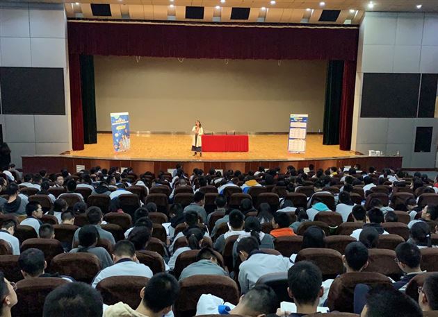 高中外语处副主任周晓芬精彩总结