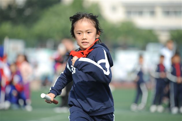 我校附小成功举行集体项目趣味运动会