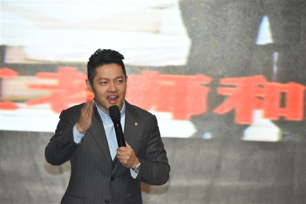 经营孩子的智慧——棠外举办初2018级家庭教育报告会