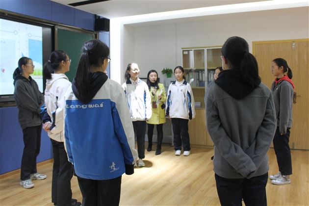 积极应对压力——棠外初2017级开展心理团体辅导活动