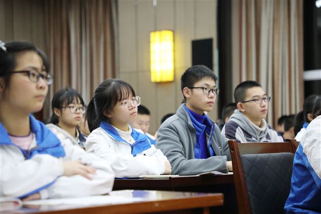 青年有担当 国家有前途 民族有希望——我校高中部第十六期学生团员第二次团校团课培训圆满举行