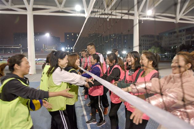 志同道合 快乐悠然——我校教职工气排球兴趣小组“全明星”邀请赛顺利举办