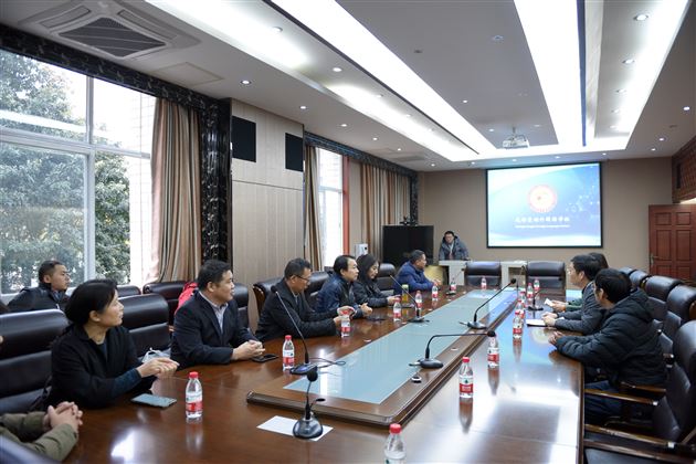 广东省教育技术中心一行来访我校参观交流