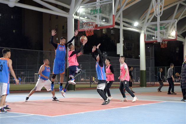 不篮球 无兄弟——我校举办教职工篮球 “全明星”邀请赛