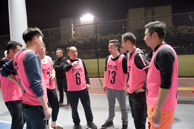 不篮球 无兄弟——我校举办教职工篮球 “全明星”邀请赛