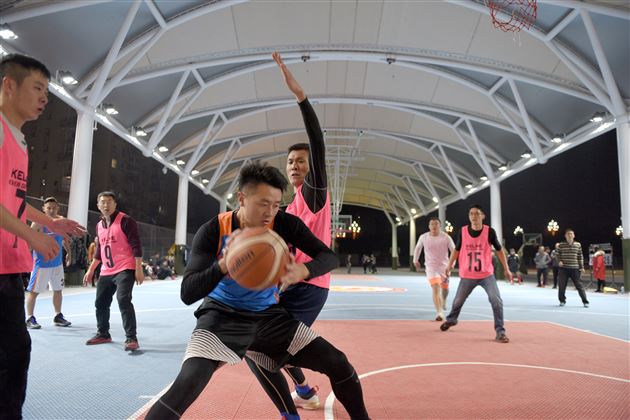 不篮球 无兄弟——我校举办教职工篮球 “全明星”邀请赛