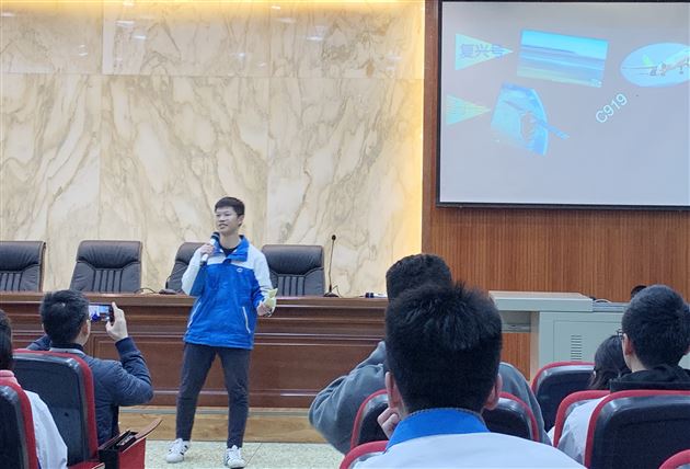 思维是无限的国度 话语是灵魂的阐述——高2018级“我爱我的祖国·我爱我的棠外”演讲比赛圆满举行