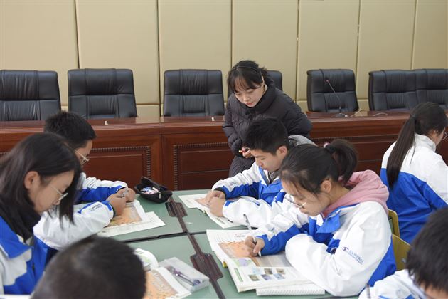 高中部刘阳老师“基于主题意义探究的高中英语阅读教学”展示