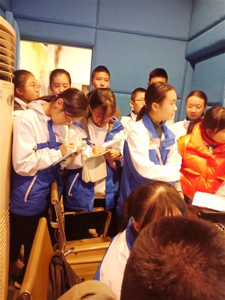 向心而生 从“新”出发——记我校初2019级广播站新成员培训活动