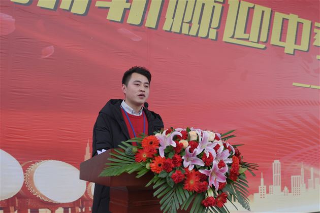 披荆斩棘迎中考 齐心协力创辉煌——记我校初2017级中考誓师大会