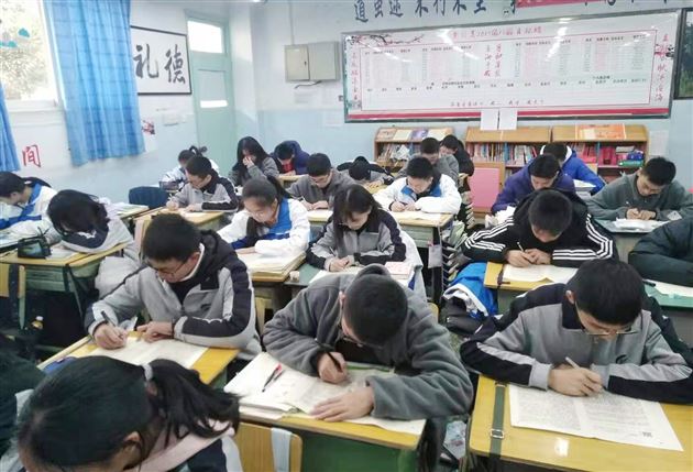 新时代的路上，我们已“启航”——高2019级“启航杯”作文大赛圆满落幕