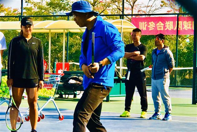 我校初中学生李玮鹏入选国家青年网球队广西柳州集训队
