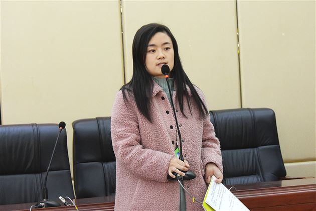 专家引领 强力推进——市、区两级刘勇名师工作室与棠外初中语文教研组开展“深度学习视域下的整本书阅读教学实践研究”联合教研活动