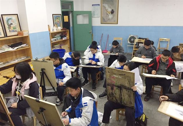 我校第六届校园艺术节书画作品——素描系列