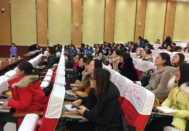 我校教师王婷婷、陈燕语受邀参加外研社英语分级阅读送教内蒙古武川县活动