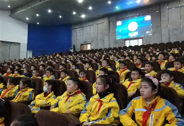 精于思 美于言 秀于心 慧于口——记我校附小五年级学生辩论赛