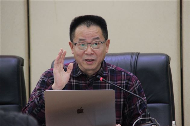 高2017级举行“一诊”分析会