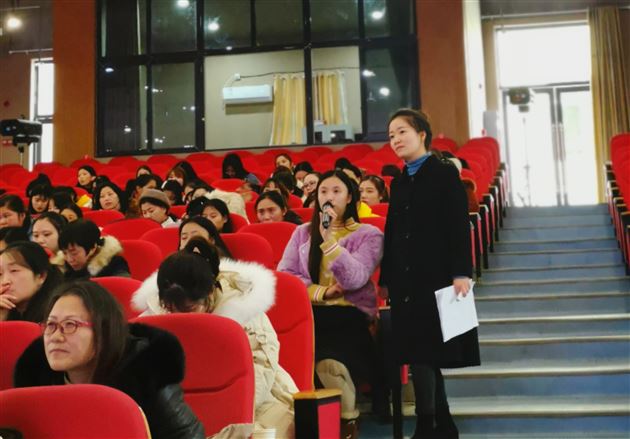 主题建构课程 深化扩展教学——我园业务助理秦雪受邀赴蓬安县讲座