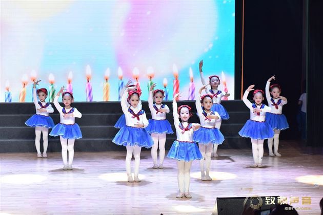 致敬成都声音！致敬成都广播70年——我校附小受邀参加成都广播电视台开播70周年纪念活动