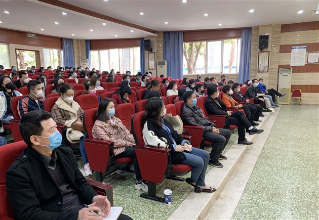 齐心协力 共创辉煌——记棠外初三复学工作会