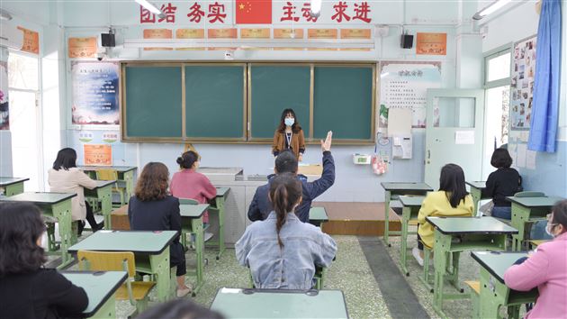 严阵以待 一丝不苟——棠外开展初一、初二返校复课疫情防控培训演练