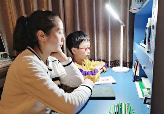 家校携手 助力居家学习——棠外附小一年级召开线上家长会