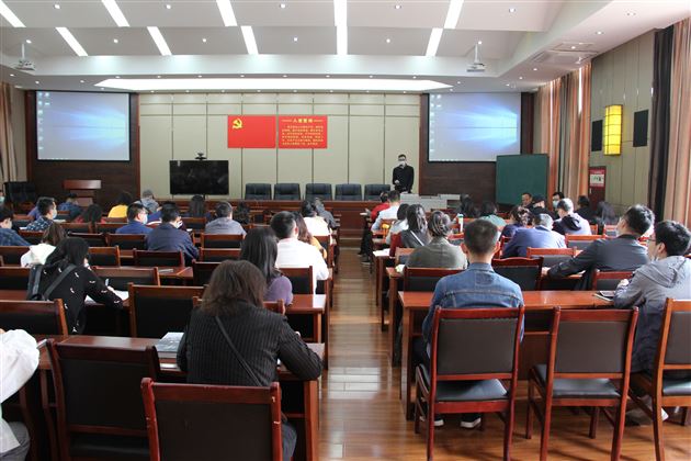 问题与举措并抓 斗志和希望共扬——高2017级举行成都“二诊”分析会